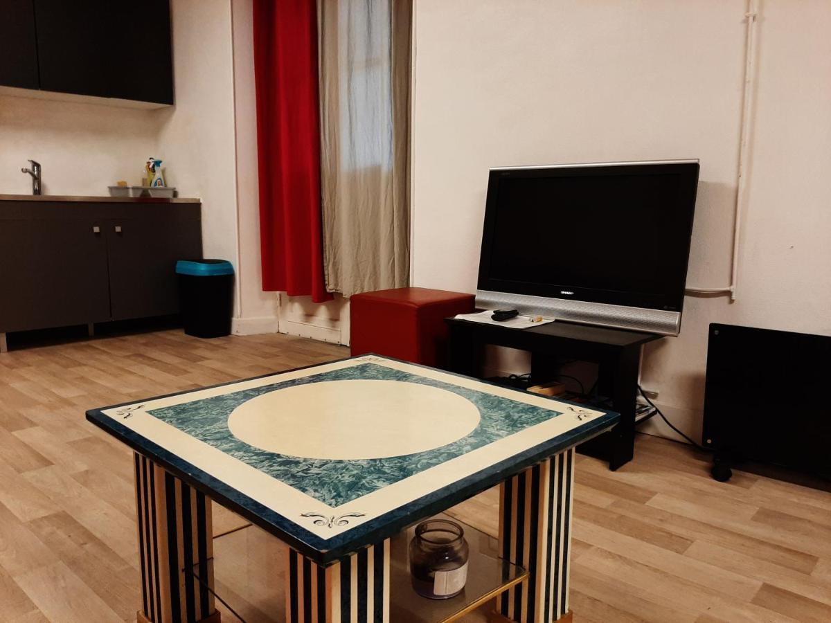 Studio 35M2 Terrasse Et Jardin Quartier Calme Au Centre Ville De Lourdes Esterno foto