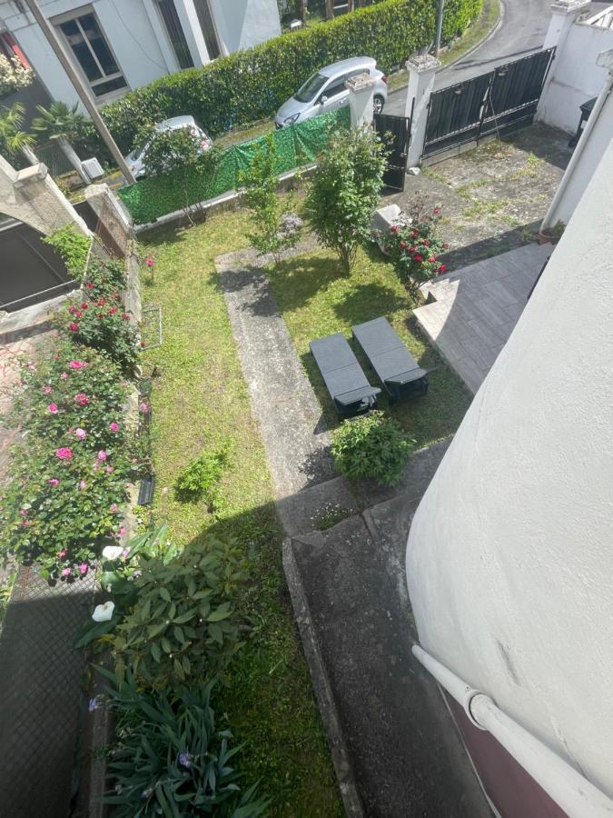 Studio 35M2 Terrasse Et Jardin Quartier Calme Au Centre Ville De Lourdes Esterno foto